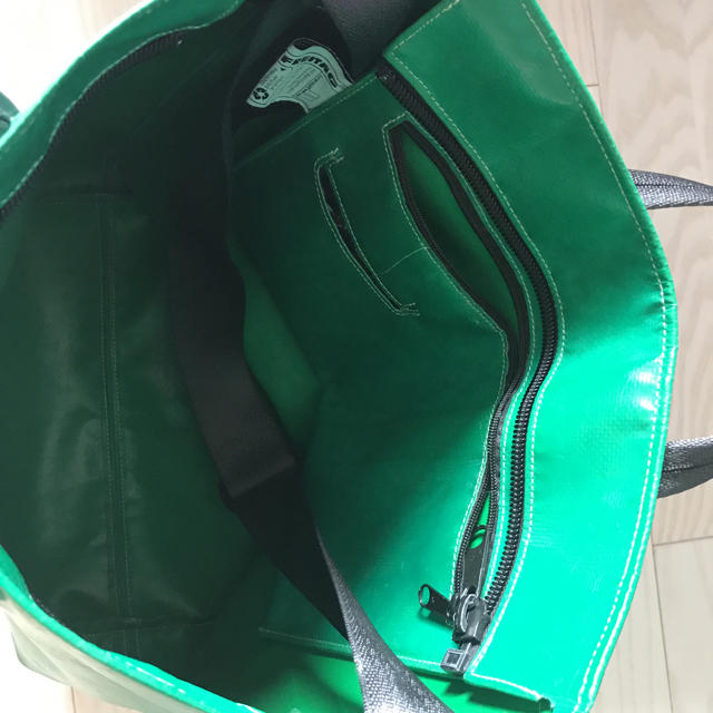 FREITAG(フライターグ)のFREITAG BOB 単色 Green メンズのバッグ(トートバッグ)の商品写真