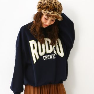 ロデオクラウンズワイドボウル(RODEO CROWNS WIDE BOWL)の今期新作✩RODEO CROWNS✩RCWB✩ボアアップリケスウェット(トレーナー/スウェット)