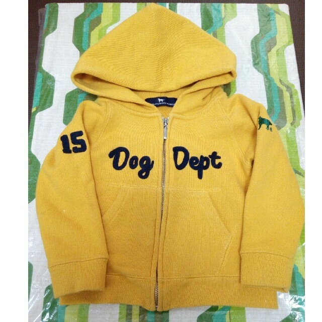 DOG DEPT(ドッグデプト)のDOGDEPT パーカー　90 キッズ/ベビー/マタニティのキッズ服男の子用(90cm~)(ジャケット/上着)の商品写真