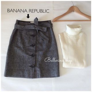 バナナリパブリック(Banana Republic)のBANANA REPUBLIC ウール混 タイトスカート グレー ボタン(ひざ丈スカート)