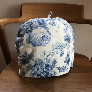 ローラアシュレイ(LAURA ASHLEY)の新品❗️ローラアシュレイ ティーコゼー、ティーコジ、ティーポットウォーマー(キッチン小物)