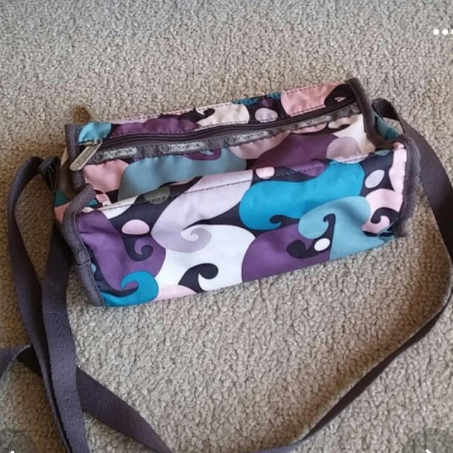 LeSportsac(レスポートサック)のレスポートサック ショルダー レディースのバッグ(ショルダーバッグ)の商品写真