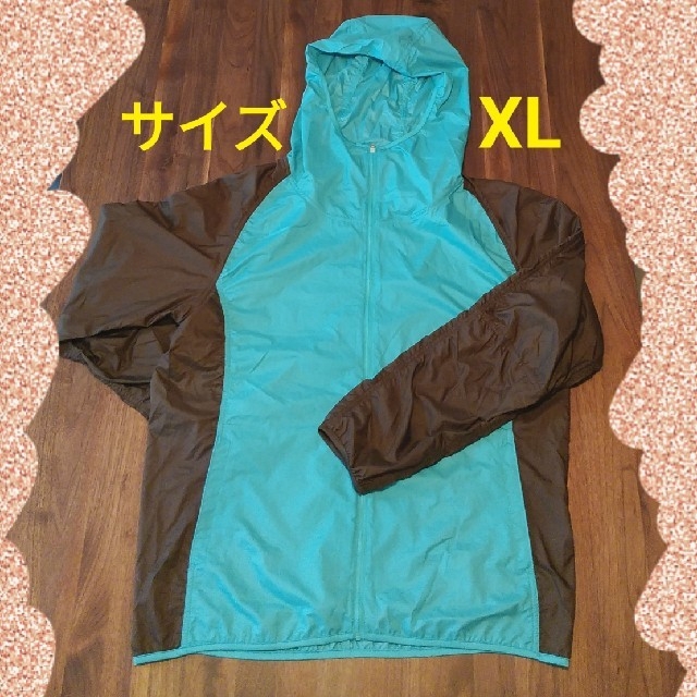 UNIQLO(ユニクロ)のウインドブレーカー　XL メンズのジャケット/アウター(ナイロンジャケット)の商品写真