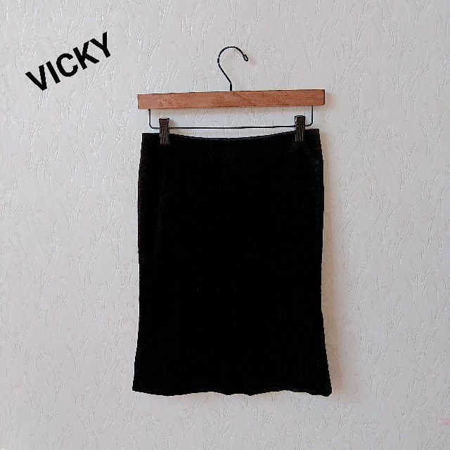 VICKY(ビッキー)のVICKY　ベロアスカート　トランペット　ブラック　1 レディースのスカート(ひざ丈スカート)の商品写真