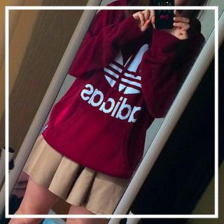 アディダス(adidas)のadidasニットパーカー(ニット/セーター)