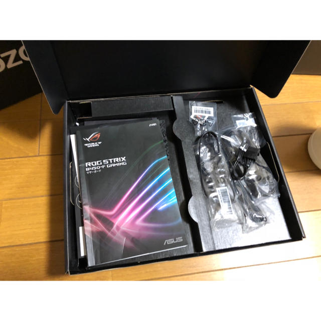 ASUS(エイスース)のATXマザーボード ROG STRIX B450-F GAMING【ATX】 スマホ/家電/カメラのPC/タブレット(PCパーツ)の商品写真