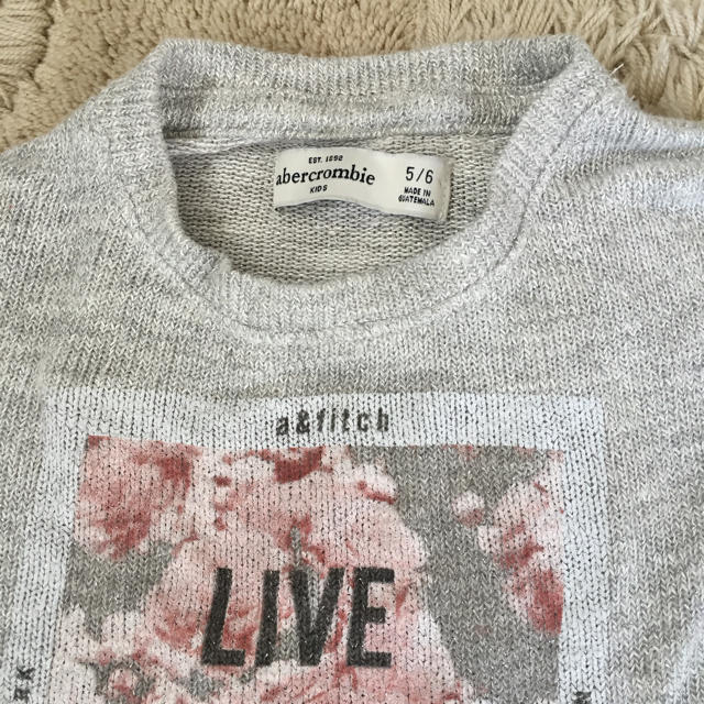 Abercrombie&Fitch(アバクロンビーアンドフィッチ)の【アバクロkids】シックなラメニット5〜6歳 キッズ/ベビー/マタニティのキッズ服女の子用(90cm~)(ニット)の商品写真