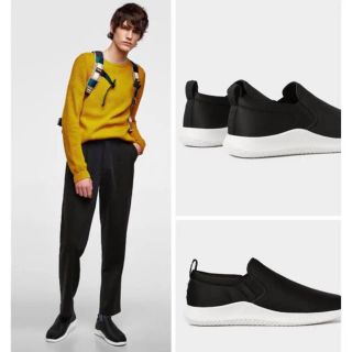 ザラ(ZARA)の新品  今期 ZARA  MAN  ザラマン スリッポン スニーカー 黒 42(スニーカー)