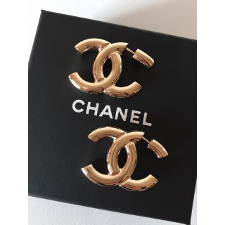 シャネル(CHANEL)の新品未使用 CHANEL シャンパンゴールド色 ピアス(ピアス)