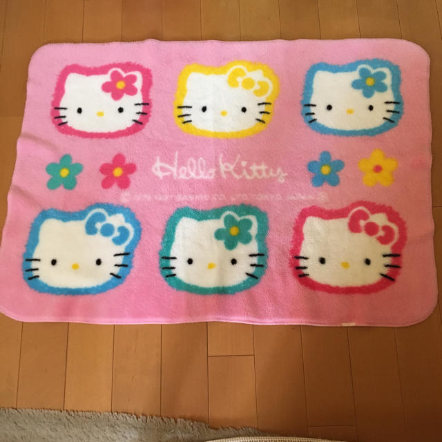 SALE ブランケット ひざかけ キティちゃん ecousarecycling.com