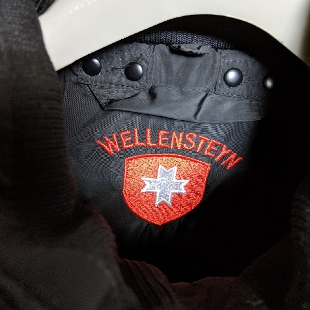 WELLENSTEYNﾀﾞｳﾝｼﾞｬｹｯﾄ