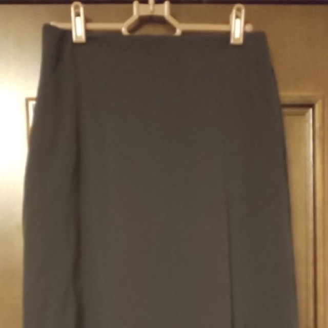 UNIQLO(ユニクロ)のユニクロ タイトスカート ブラック レディースのスカート(ひざ丈スカート)の商品写真