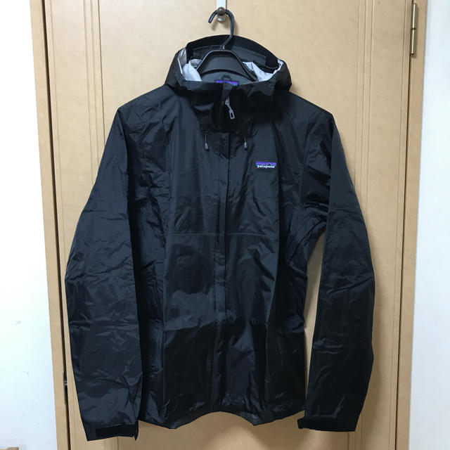 patagonia(パタゴニア)のWAVEFUL SHIN様専用！トレントシェルジャケット タグ付き、新品、未使用 メンズのジャケット/アウター(マウンテンパーカー)の商品写真