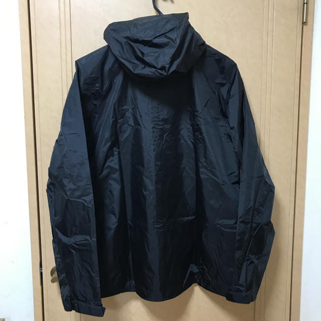 patagonia(パタゴニア)のWAVEFUL SHIN様専用！トレントシェルジャケット タグ付き、新品、未使用 メンズのジャケット/アウター(マウンテンパーカー)の商品写真