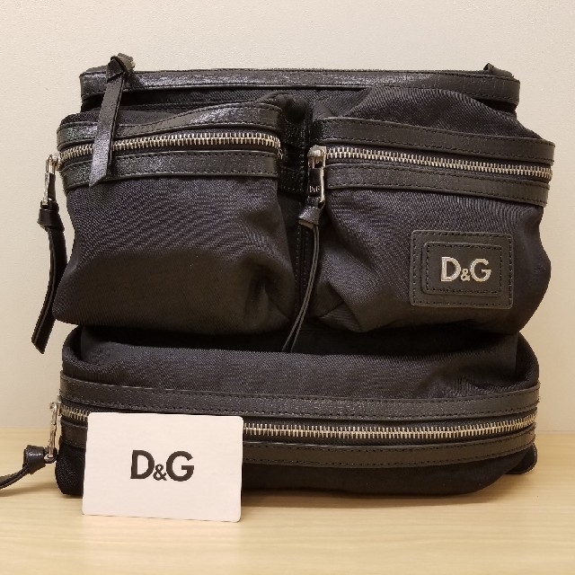 D&G(ディーアンドジー)の休店中 様専用ページ  送料無料 D&G ショルダーバッグ ブラック メンズのバッグ(ボディーバッグ)の商品写真