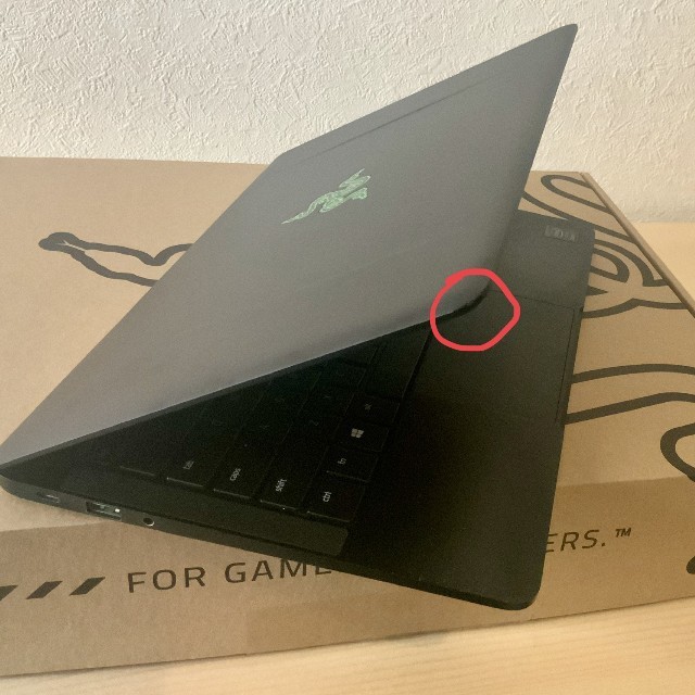 Razer blade stealth 12.5inch スマホ/家電/カメラのPC/タブレット(ノートPC)の商品写真