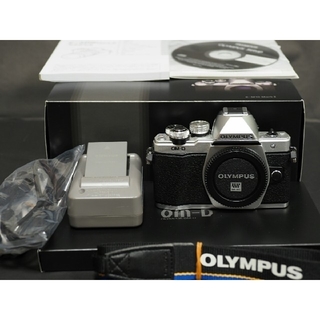 OLYMPUS - オリンパス OM-D E-M10 MarkⅡボディ美品！の通販 by ひー's ...