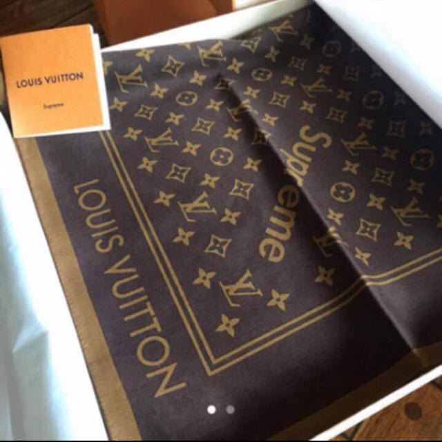 Supreme(シュプリーム)の[定価価格] vuitton supreme バンダナ  ブラウン メンズのファッション小物(バンダナ/スカーフ)の商品写真