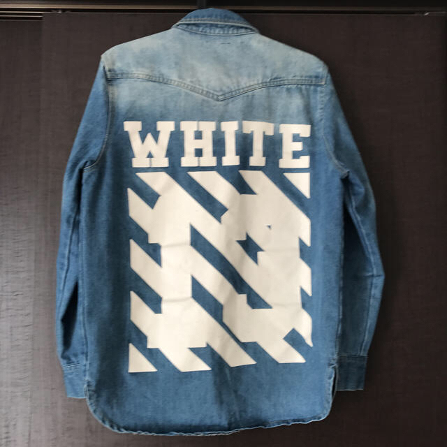 OFF-WHITE(オフホワイト)のOFF-WHITE バックロゴデニムジャケット メンズのジャケット/アウター(Gジャン/デニムジャケット)の商品写真