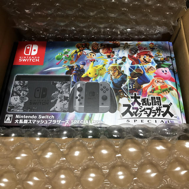 【新品・未開封】Switch 本体　大乱闘スマッシュブラザーズ 任天堂家庭用ゲーム機本体