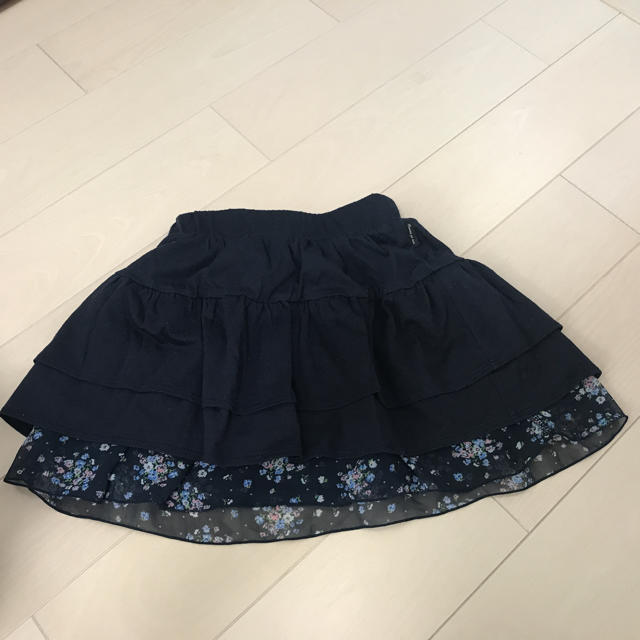 COMME CA ISM(コムサイズム)のリバーシブルスカート キッズ/ベビー/マタニティのキッズ服女の子用(90cm~)(スカート)の商品写真