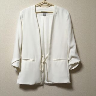 エイチアンドエム(H&M)の新品同様品 ホワイトノーカラージャケット(ノーカラージャケット)