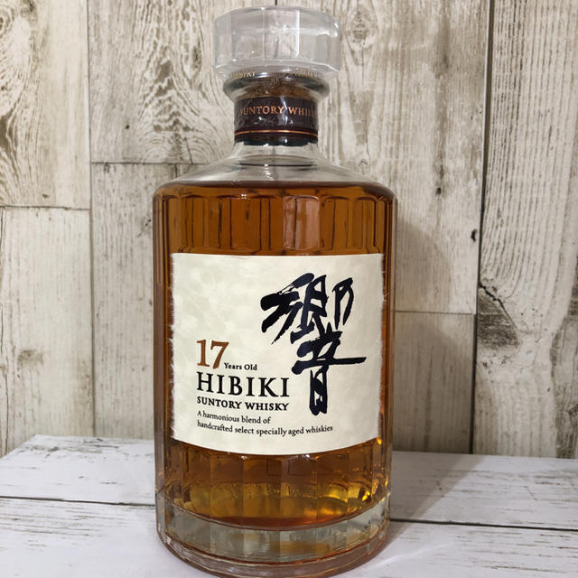 響 17年 700ml