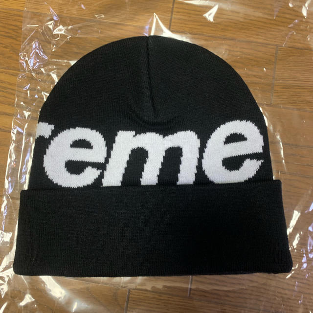 Supreme(シュプリーム)の16AW supreme big logo beanie black メンズの帽子(ニット帽/ビーニー)の商品写真