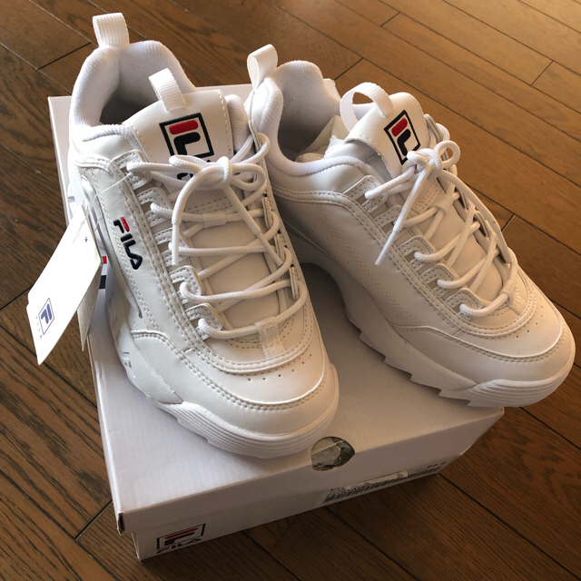 FILA スニーカー