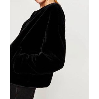 ザラ(ZARA)のZARA TRF FUR JACKET(毛皮/ファーコート)