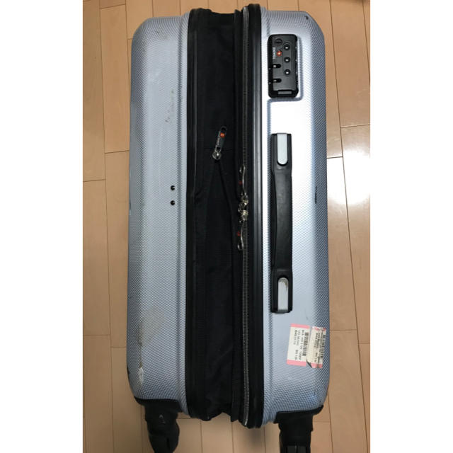 スーツケース中古シルバー レディースのバッグ(スーツケース/キャリーバッグ)の商品写真