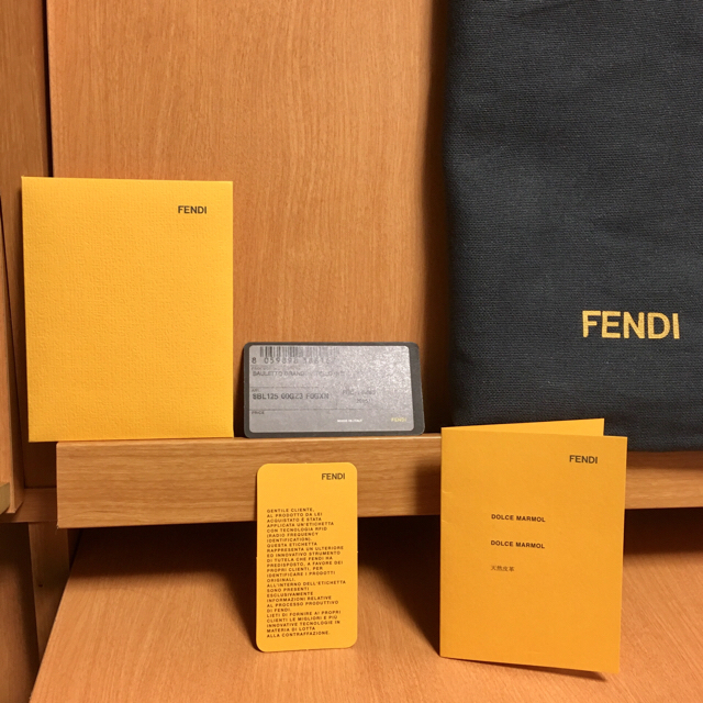 FENDI(フェンディ)のmugi様専用 レディースのバッグ(ショルダーバッグ)の商品写真