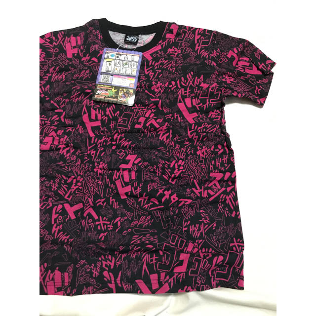 BANDAI(バンダイ)のジョジョの奇妙な冒険 擬音語 Ｔシャツ ピンク色 Sサイズ メンズのトップス(Tシャツ/カットソー(半袖/袖なし))の商品写真