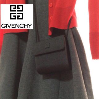 ジバンシィ(GIVENCHY)の新品未使用 GIVENCHY斜めかけOK(ショルダーバッグ)