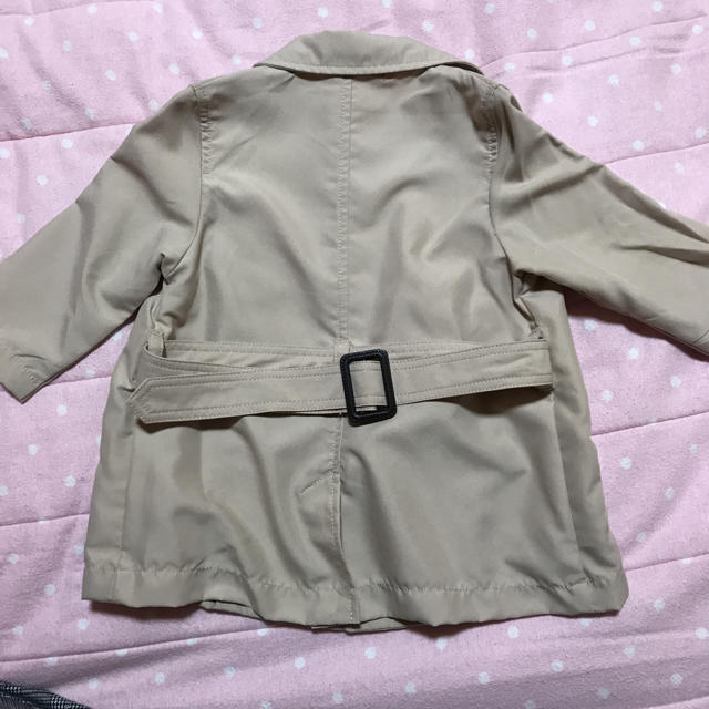 しまむら(シマムラ)の新品★トレンチコート80 キッズ/ベビー/マタニティのベビー服(~85cm)(ジャケット/コート)の商品写真