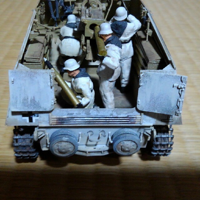 1/35  タミヤ　ナースホルン エンタメ/ホビーのおもちゃ/ぬいぐるみ(模型/プラモデル)の商品写真