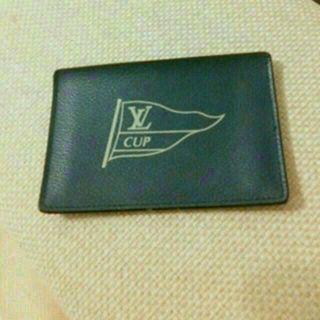 ルイヴィトン(LOUIS VUITTON)のLOUIS  VUITTON ケース(名刺入れ/定期入れ)