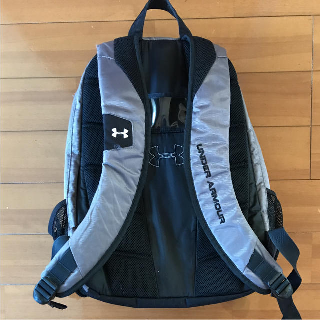 UNDER ARMOUR(アンダーアーマー)のかのみら様専用 アンダーアーマー バックパック バッグ リュック メンズのバッグ(バッグパック/リュック)の商品写真