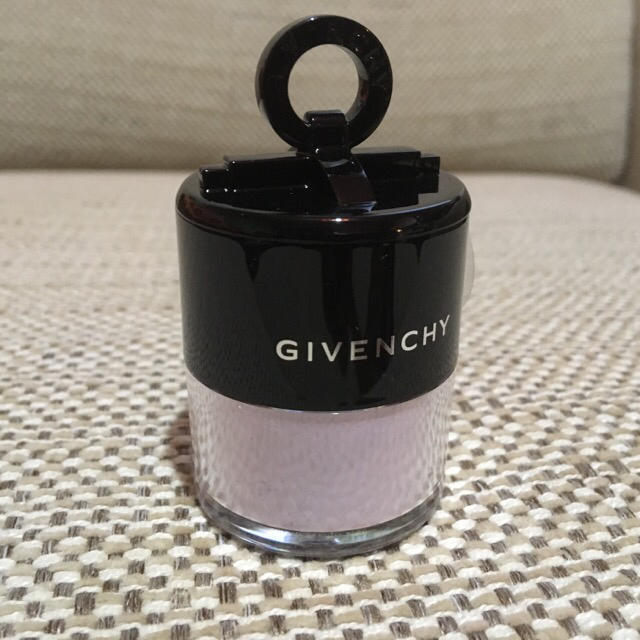 GIVENCHY(ジバンシィ)の新品  GIVENCHY プリズム リーブル ポータブル 01 コスメ/美容のベースメイク/化粧品(フェイスパウダー)の商品写真