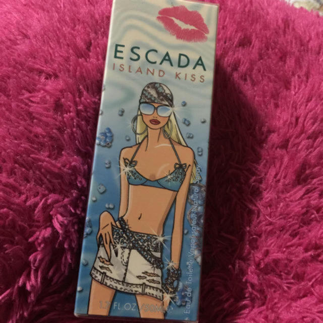 ESCADA(エスカーダ)の期間値下げ新品！レア ☆エスカーダ アイランドキッス 50㎖ 2004年限定‼️ コスメ/美容の香水(香水(女性用))の商品写真