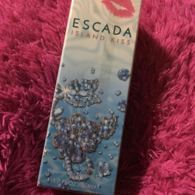 ESCADA(エスカーダ)の期間値下げ新品！レア ☆エスカーダ アイランドキッス 50㎖ 2004年限定‼️ コスメ/美容の香水(香水(女性用))の商品写真