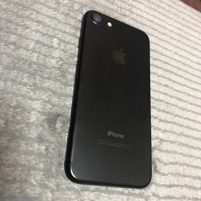 Apple(アップル)のiPhone7 256GB docomo 値下げしました スマホ/家電/カメラのスマートフォン/携帯電話(スマートフォン本体)の商品写真