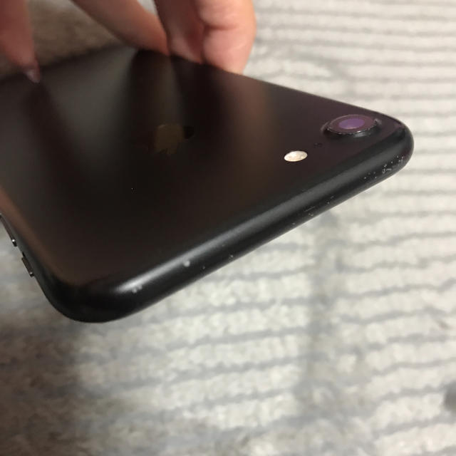 Apple(アップル)のiPhone7 256GB docomo 値下げしました スマホ/家電/カメラのスマートフォン/携帯電話(スマートフォン本体)の商品写真