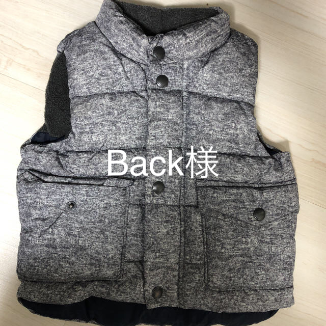 GAP(ギャップ)のGAP ダウンベスト 美品 80 男の子 グレー キッズ/ベビー/マタニティのベビー服(~85cm)(ジャケット/コート)の商品写真