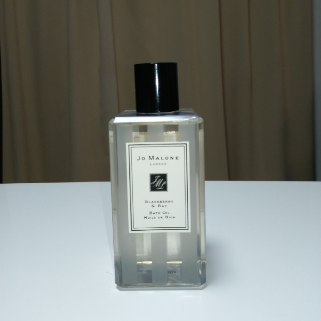 Jo Malone(ジョーマローン)のジョーマローン　バスオイル　ブラックベリー&ベイ　250mL コスメ/美容のボディケア(入浴剤/バスソルト)の商品写真