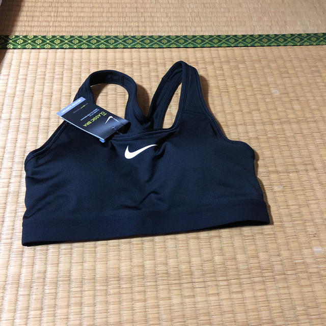 NIKE(ナイキ)のスポーツブラ レディースのトップス(その他)の商品写真