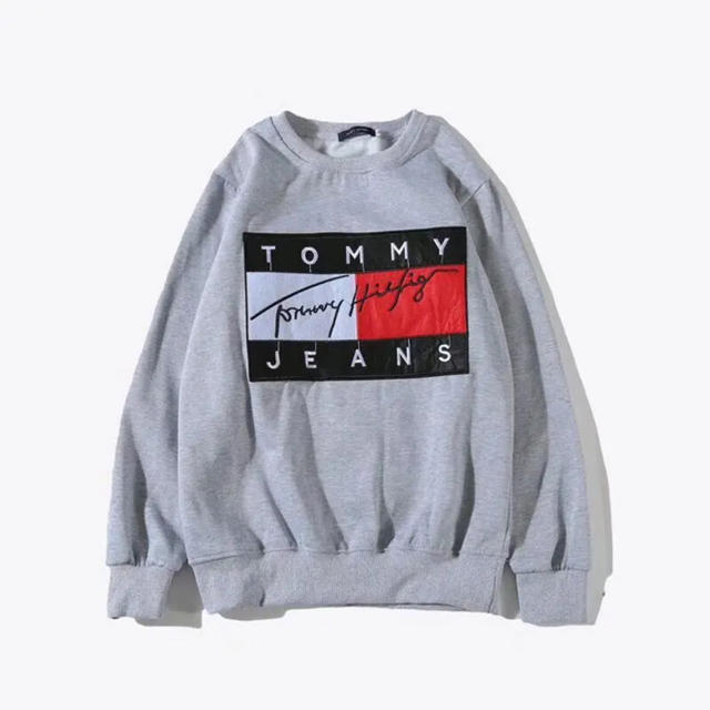 TOMMY HILFIGER(トミーヒルフィガー)のTOMMY JEANS トレーナー レディースのトップス(トレーナー/スウェット)の商品写真