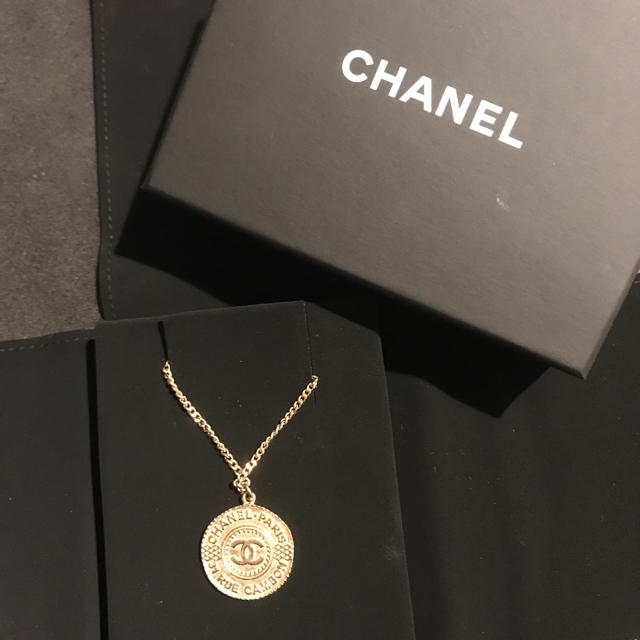 CHANEL コインネックレス