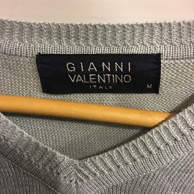 GIANNI VALENTINO(ジャンニバレンチノ)のジョジョ様専用☆GIANNI VALENTINO　ベスト☆グレー　sizeM メンズのトップス(ニット/セーター)の商品写真