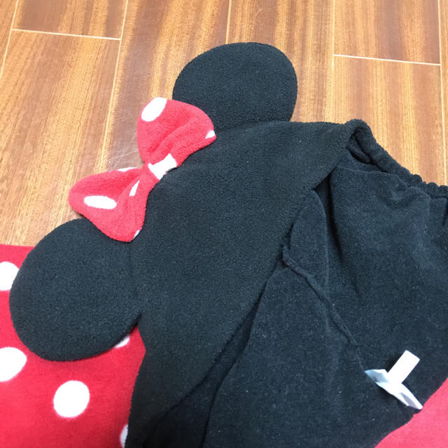 Disney(ディズニー)の最終 ミニー ケープ  手袋付き 可愛い！ レディースのファッション小物(マフラー/ショール)の商品写真